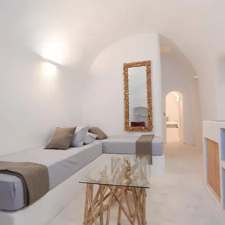 Villa Dharma Traditional Cavehouse * Akrotiri (Santorini)