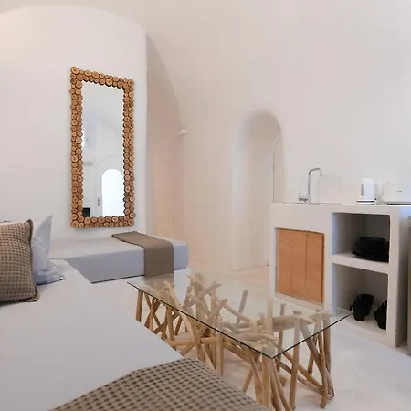 Villa Dharma Traditional Cavehouse Villa Akrotiri (Santorini)